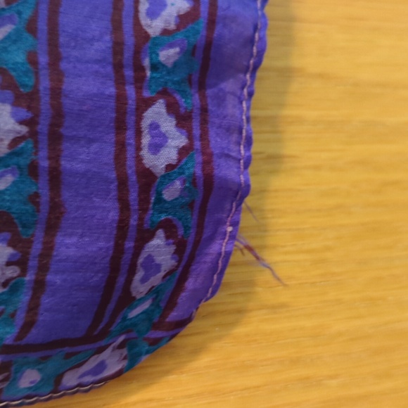 Vintage Silk Scarf - Picture 3 of 3